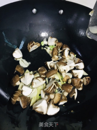 香菇滑鸡的做法步骤：8