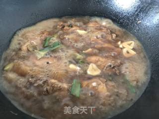 红烧鸡翅的做法步骤：11