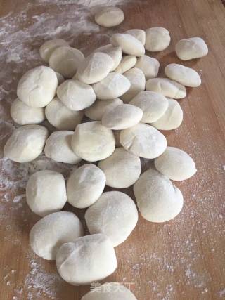 白菜馅饺子的做法步骤：7
