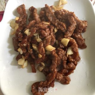 野芹菜炒牛肉的做法步骤：7