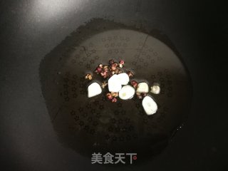 炸豆腐炒蒜苔的做法步骤：4