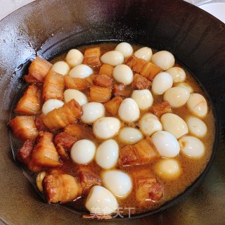 鹌鹑蛋红烧肉的做法步骤：9