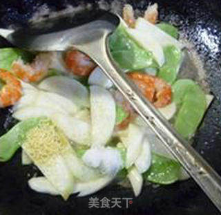 开洋扁豆炒茭白的做法步骤：8