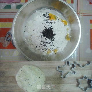 薯味小饼干的做法步骤：2