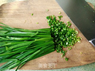 韭菜盒子的做法步骤：4