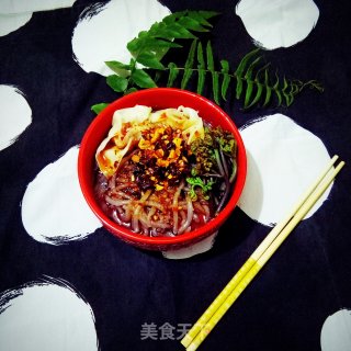 蕨菜云吞酸辣粉的做法步骤：9
