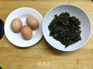 地皮菜炒鸡蛋的做法步骤：3