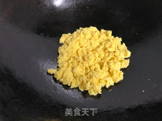 地皮菜炒鸡蛋的做法步骤：5