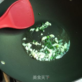 蒜炒野菜的做法步骤：3