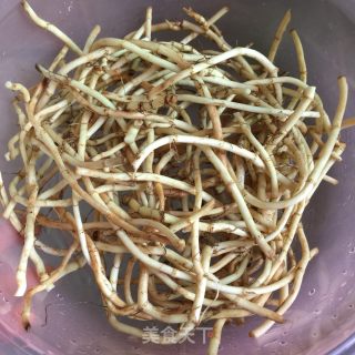 凉拌鱼腥草的做法步骤：1