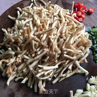 凉拌鱼腥草的做法步骤：3