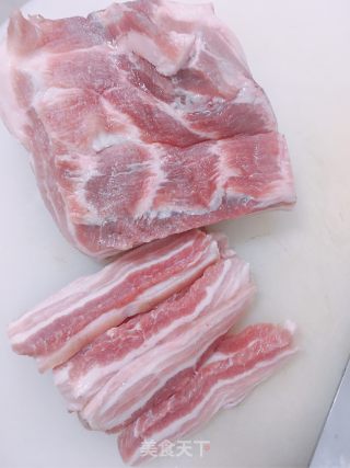 粉蒸肉的做法步骤：1
