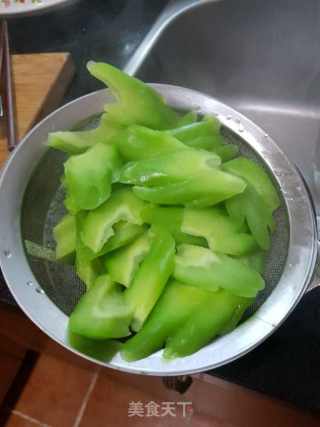 豆豉炒苦瓜的做法步骤：4
