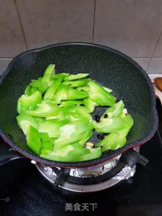 豆豉炒苦瓜的做法步骤：6