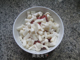 蒸海鲜菇肉末的做法步骤：3