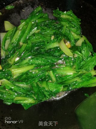 素炒油麦菜的做法步骤：5