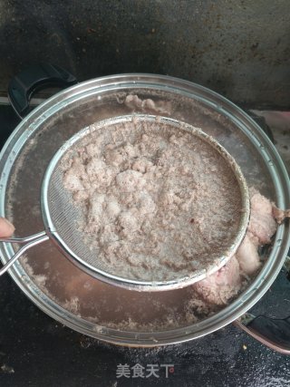 酱大骨的做法步骤：2