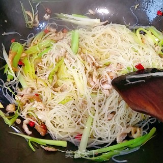 炒细米粉的做法步骤：9