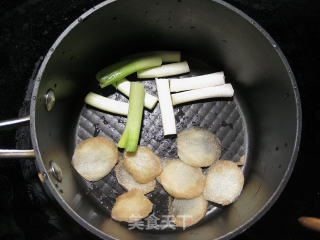五杯鸡腿的做法步骤：2
