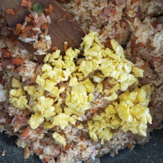 辣白菜炒饭的做法步骤：6