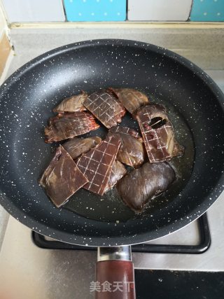 香煎牛肉干的做法步骤：2