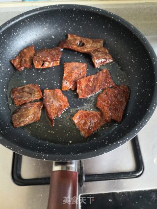 香煎牛肉干的做法步骤：3