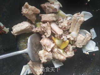 小土豆烧排骨的做法步骤：6