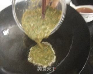 香椿煎蛋饼的做法步骤：4
