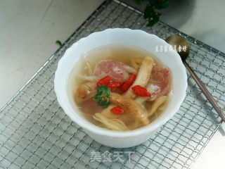 松茸鱼翅腊肠汤的做法步骤：9