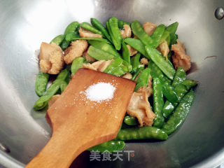 荷兰豆炒猴头菇的做法步骤：10