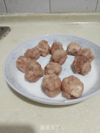 白菜粉丝丸子汤的做法步骤：11