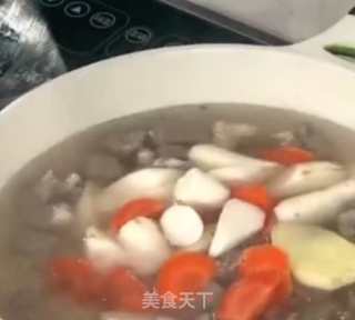 胡萝卜山药羊肉汤的做法步骤：4