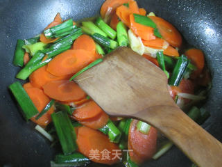 大蒜炒胡萝卜的做法步骤：9