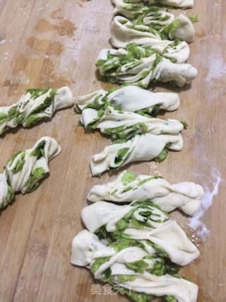 生煎榆钱卷的做法步骤：14