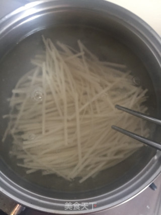 葱油拌面的做法步骤：4