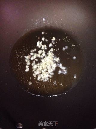 蒜蓉炒白茄子的做法步骤：2