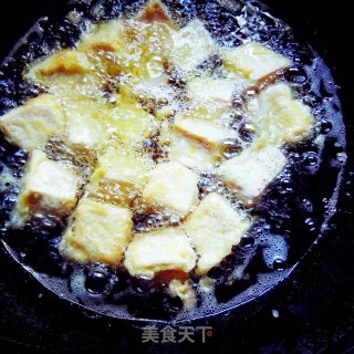 #春菜集#     韭菜炒鸡蛋豆腐的做法步骤：3