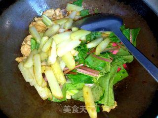麻辣土豆水萝卜香锅的做法步骤：12