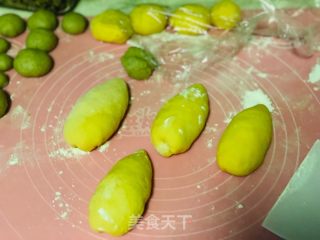 玉米????南瓜包的做法步骤：12
