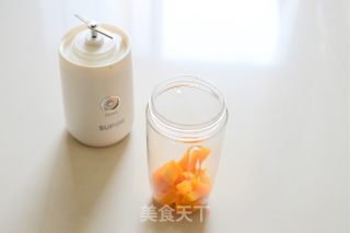 芒果奶昔的做法步骤：3