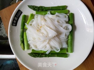 肉酱拌河粉的做法步骤：5
