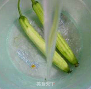 海蜒炒丝瓜的做法步骤：3