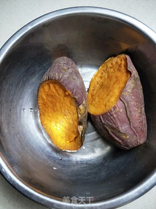 南瓜饼的做法步骤：1