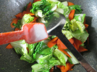 胡萝卜炒五号菜的做法步骤：8