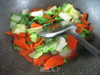 胡萝卜炒五号菜的做法步骤：10