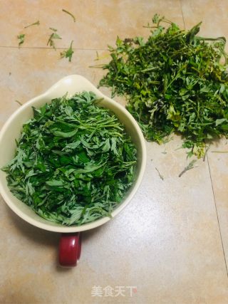 蛋黄肉松艾草果的做法步骤：1