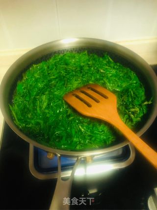 蛋黄肉松艾草果的做法步骤：3