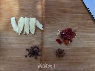 简易版红烧肉的做法步骤：2