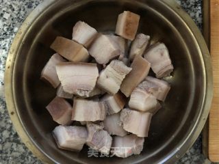 简易版红烧肉的做法步骤：3