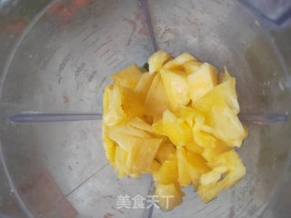 既能瘦身又好喝的果汁|黄瓜菠萝汁的做法步骤：3